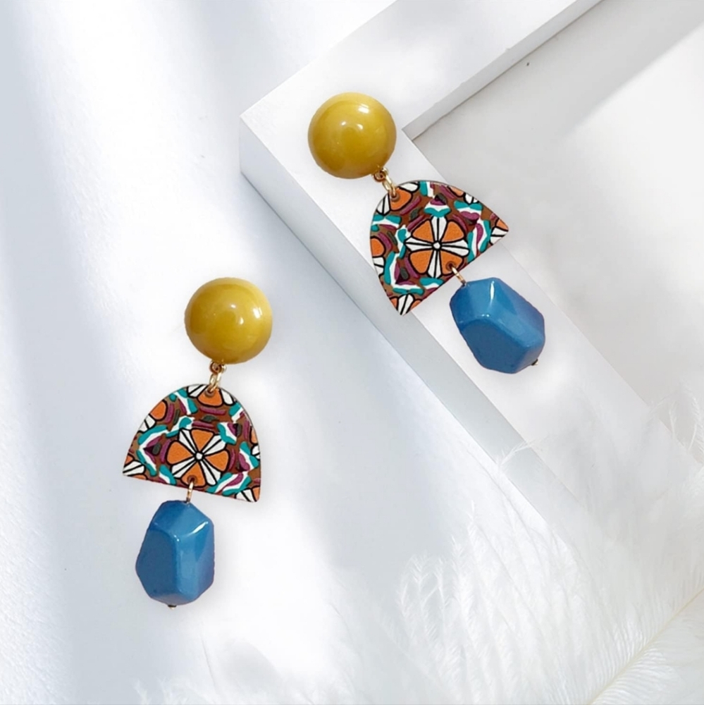 Unique Bohemian Vintage Acrylic Dangle Drop Statement Earrings 70s 80s.